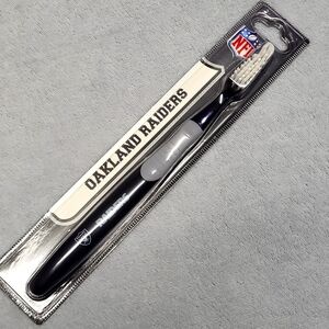 NWT Oakland Raiders Toothbrush ~ Collector's Item